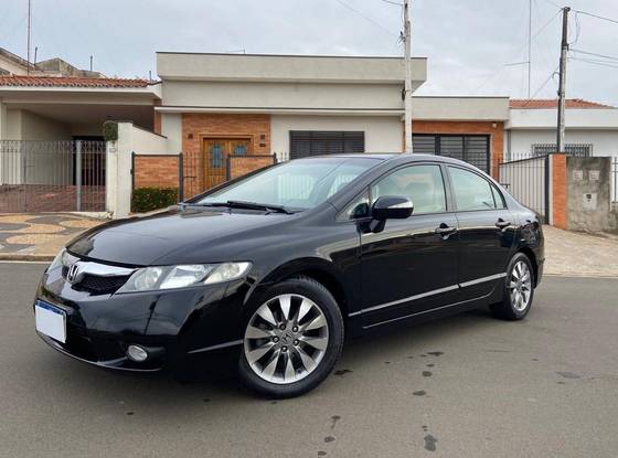 HONDA CIVIC 1.8 LXL 16V FLEX 4P AUTOMÁTICO HONDA CIVIC 1.8 LXL 16V FLEX 4P AUTOMÁTICO